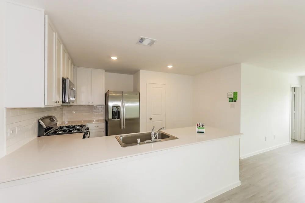 Eastland Ph 3b - Residential Lease