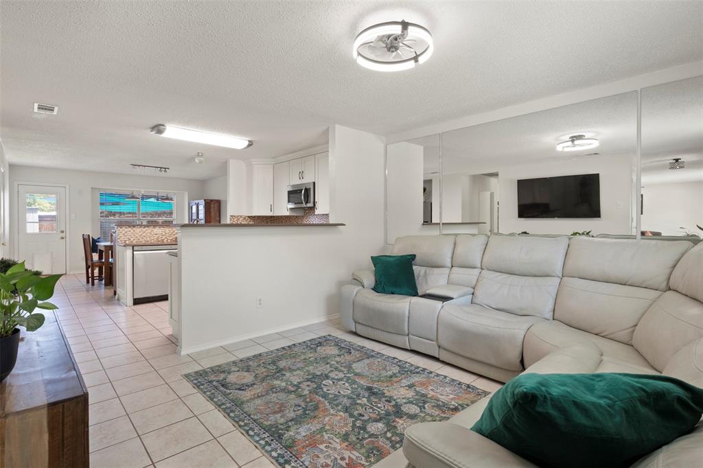 1428 Creekview Drive
