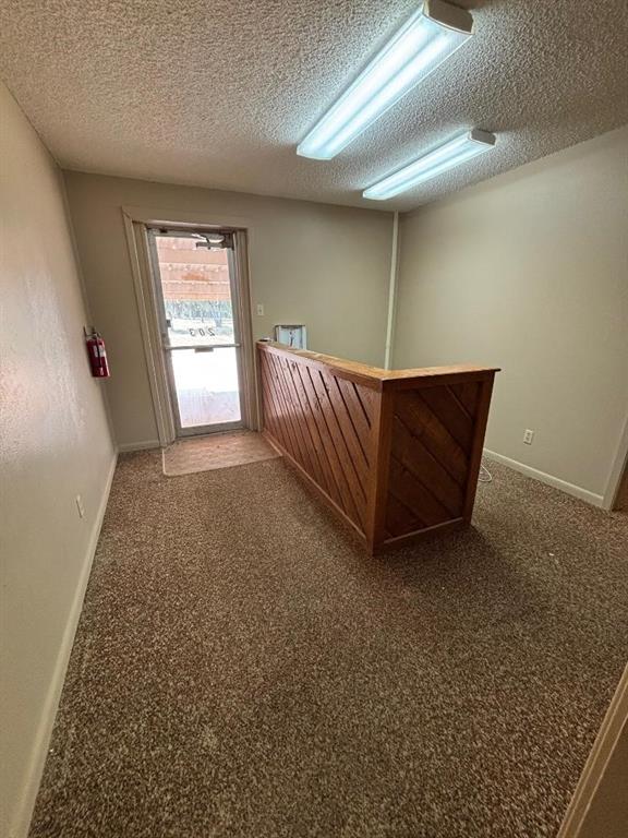 COLLEGE - Commercial Sale