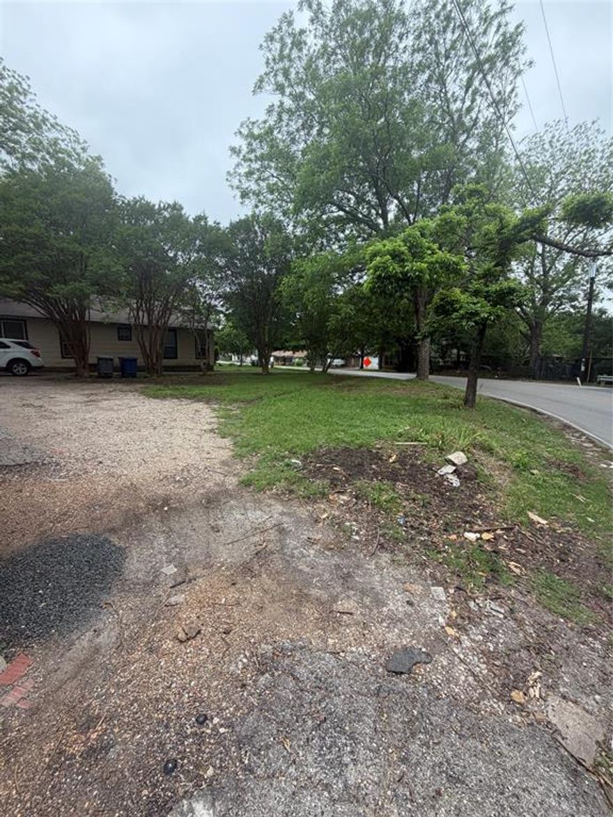 Discover the potential of this beautiful 6,665 SQFT corner lot, perfectly situated in an excellent neighborhood with a prime location! This rare find offers limitless possibilities to design and build your custom dream home exactly the way you envision it.
Surrounded by mature trees and established homes, this lot provides the perfect blend of privacy, charm, and convenience. Whether you’re looking to create a modern masterpiece or a cozy family retreat, this property is the perfect canvas for your vision.
Excellent location with easy access to shopping, dining, schools, and major highways. Opportunities like this don’t come often!