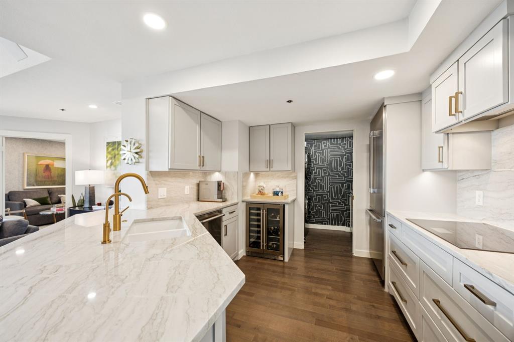 5909 Luther Lane 2107
