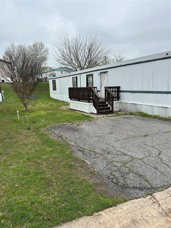 1601 E FM 1417 204