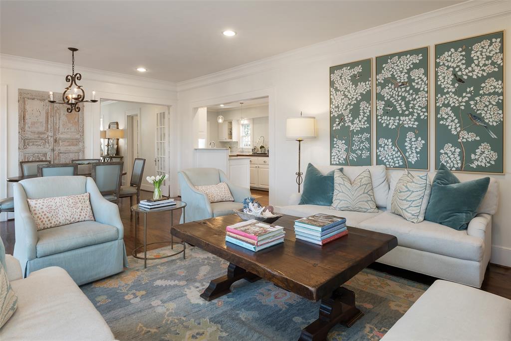 DR F J HALLS SUBD - Residential