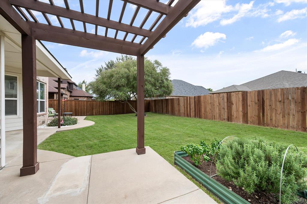 302 Garden Path Lane