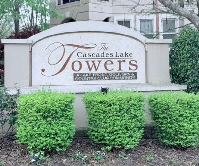 Cascades Lake Towers - Residential