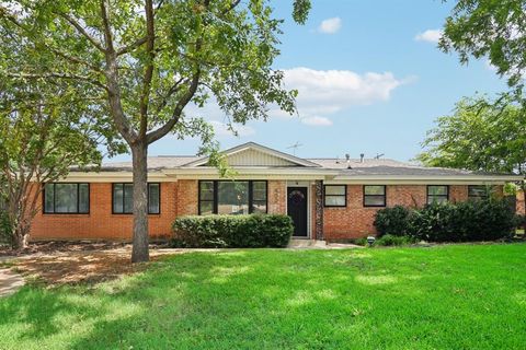 A home in Hurst