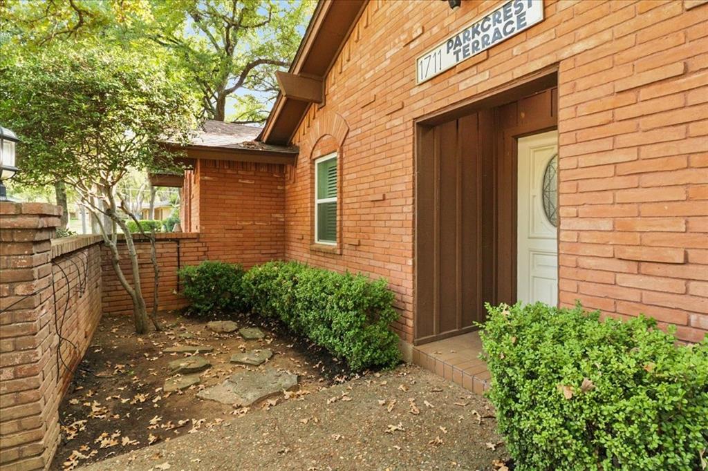 1711 Parkcrest Terrace