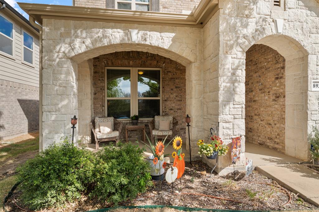 8932 Winding Valley Drive