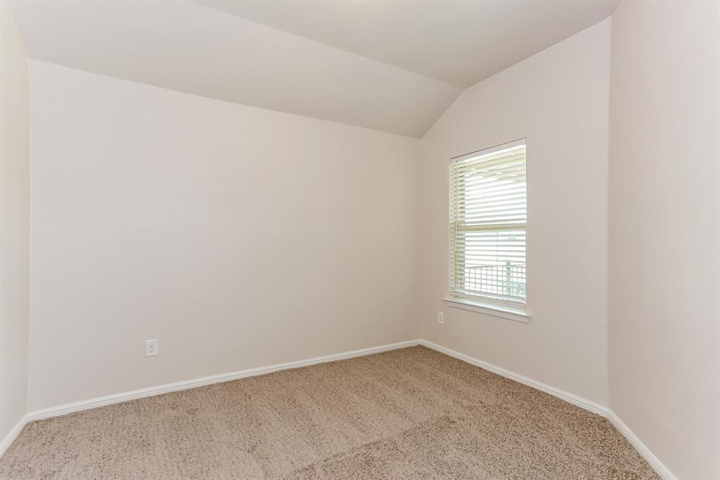 CHAPEL CREEK PHASE 1 - Residential Lease