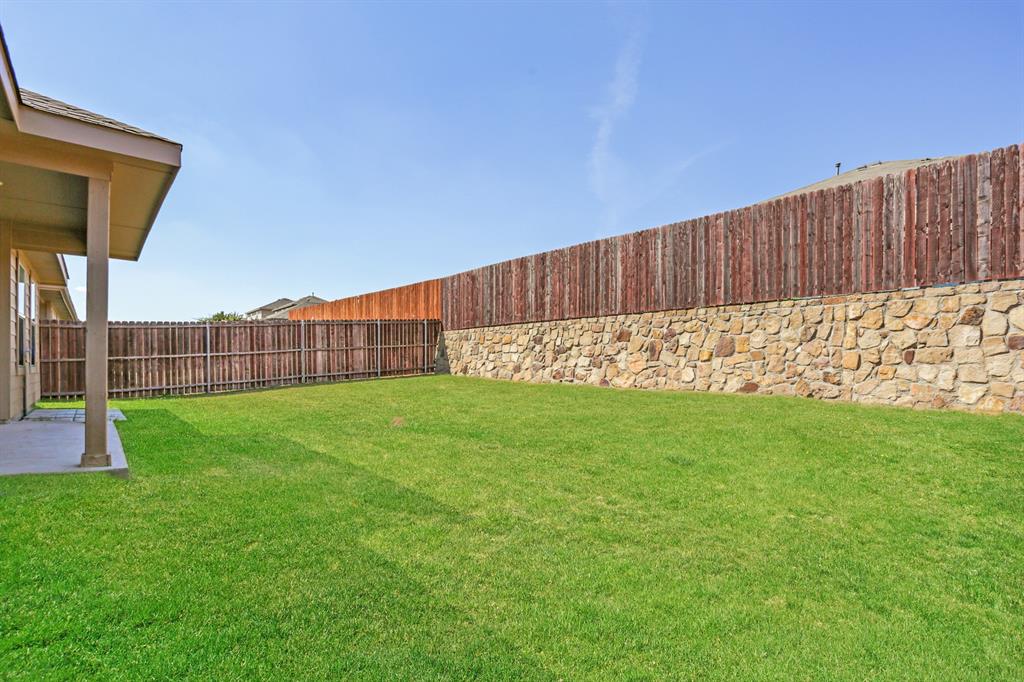 CHAPEL CREEK PHASE 1 - Residential Lease