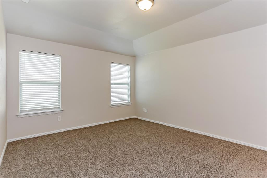 CHAPEL CREEK PHASE 1 - Residential Lease