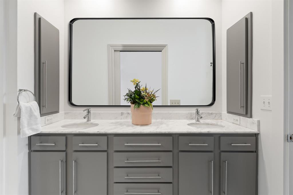 Thirty Thirty Bryan Condominiums - Residential