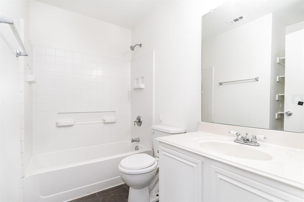 Presidents Point Phase Two - Residential Lease