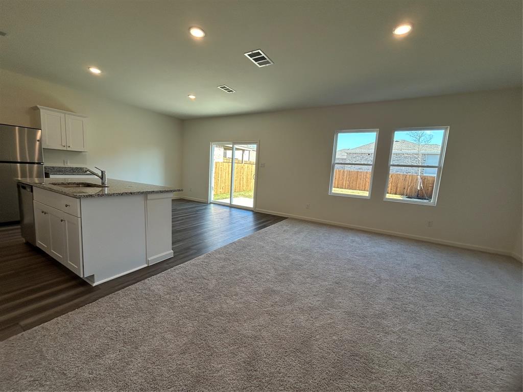 Meadow Park Ph 1a - Residential Lease