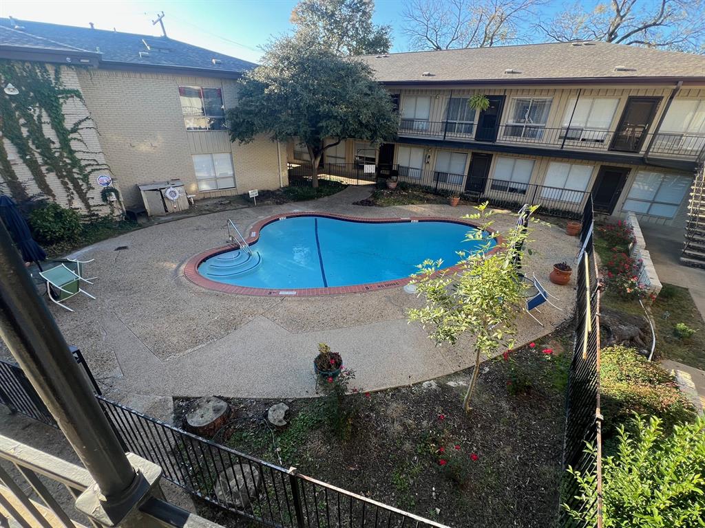 Bowser Oaks Condo - Residential