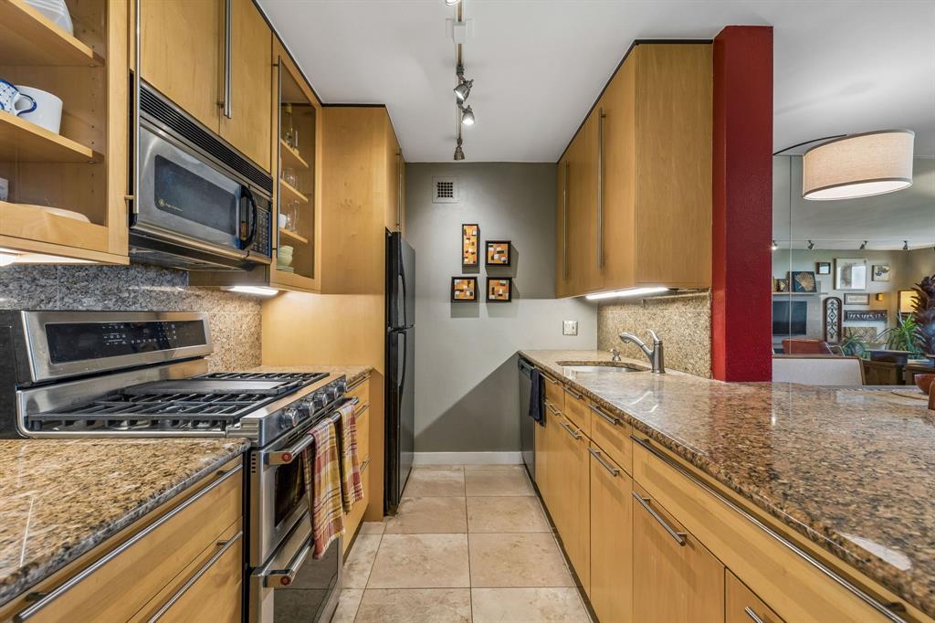 Twenty-One Turtle Creek Condos - Residential