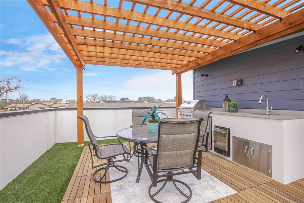 DEERE PARK - Residential Lease