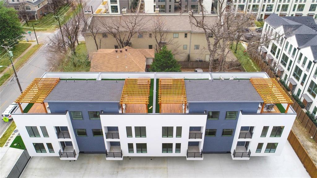 DEERE PARK - Residential Lease