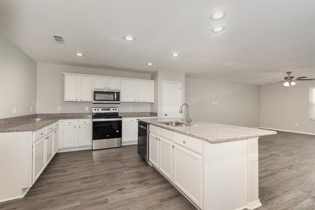 7521 Captain Lane