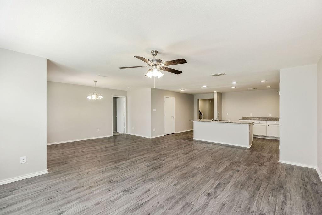 7521 Captain Lane