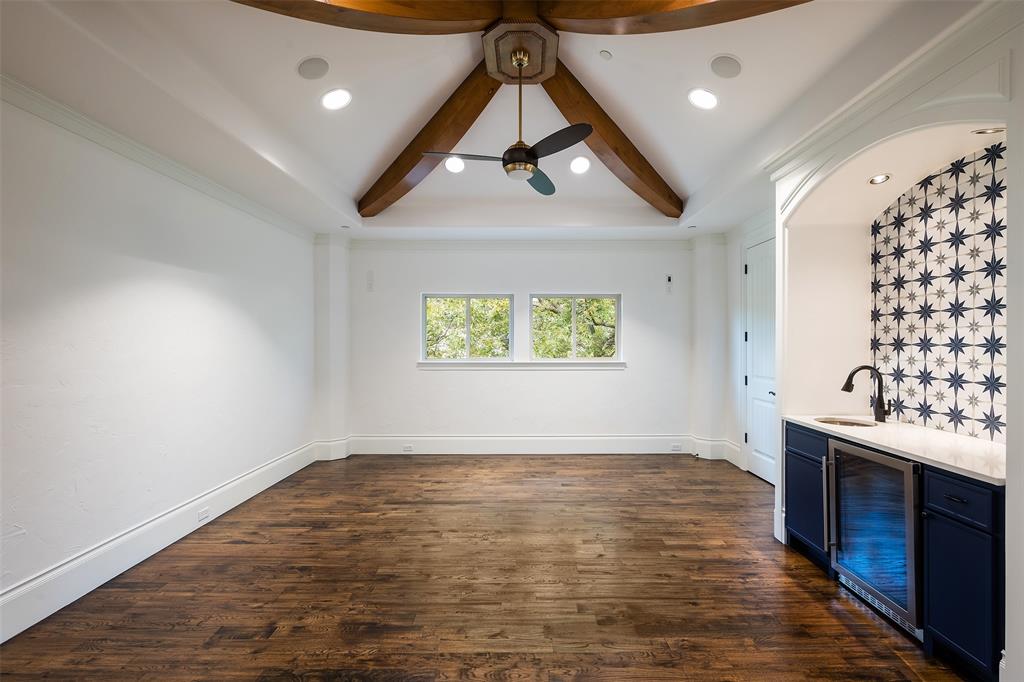 Manchester Downs - Residential