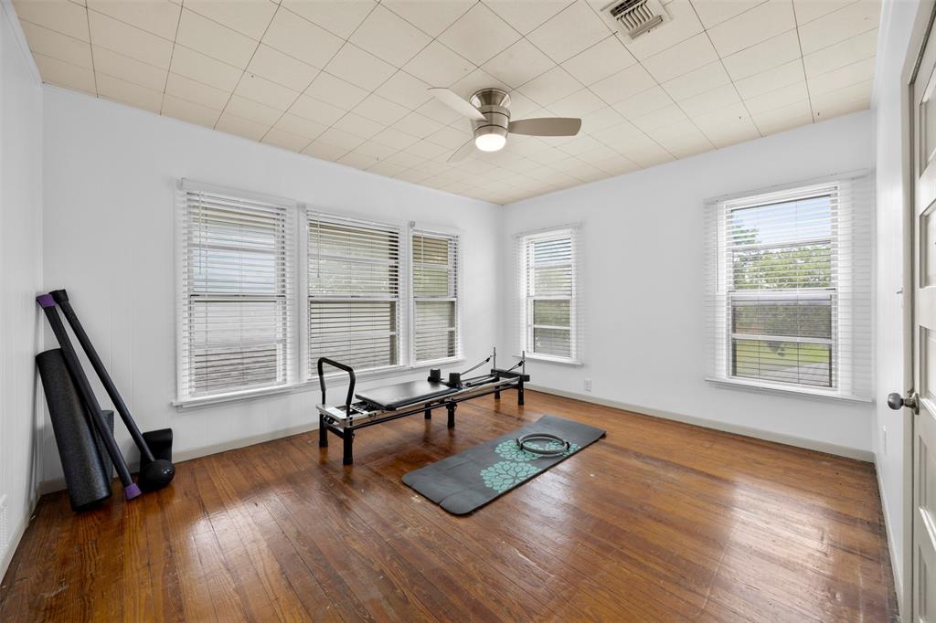 Ennis - Residential