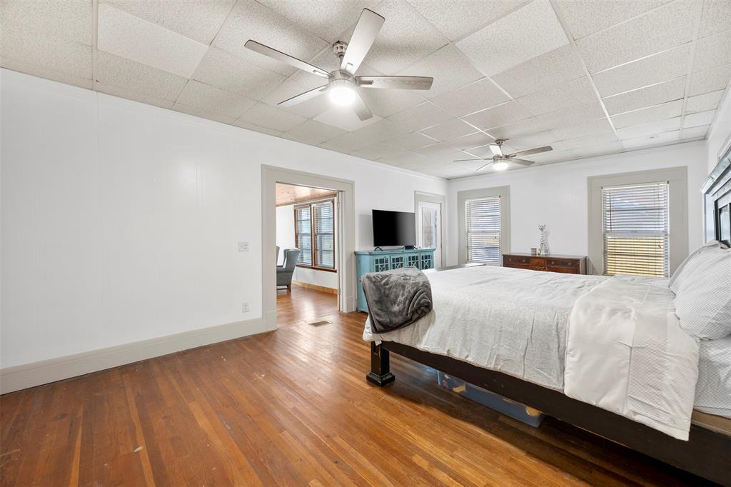 Ennis - Residential