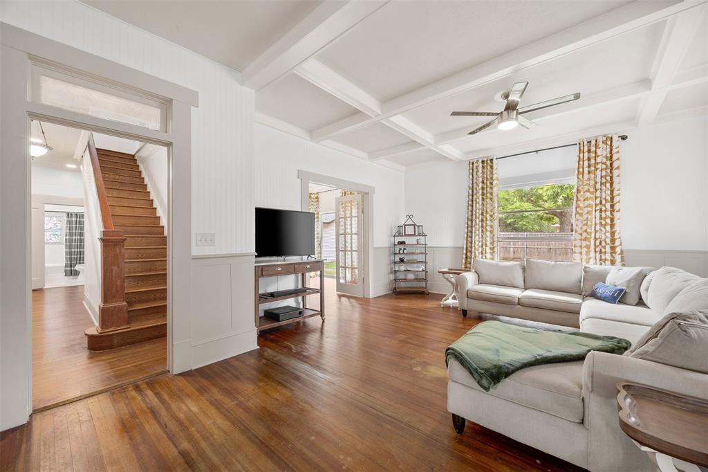 Ennis - Residential
