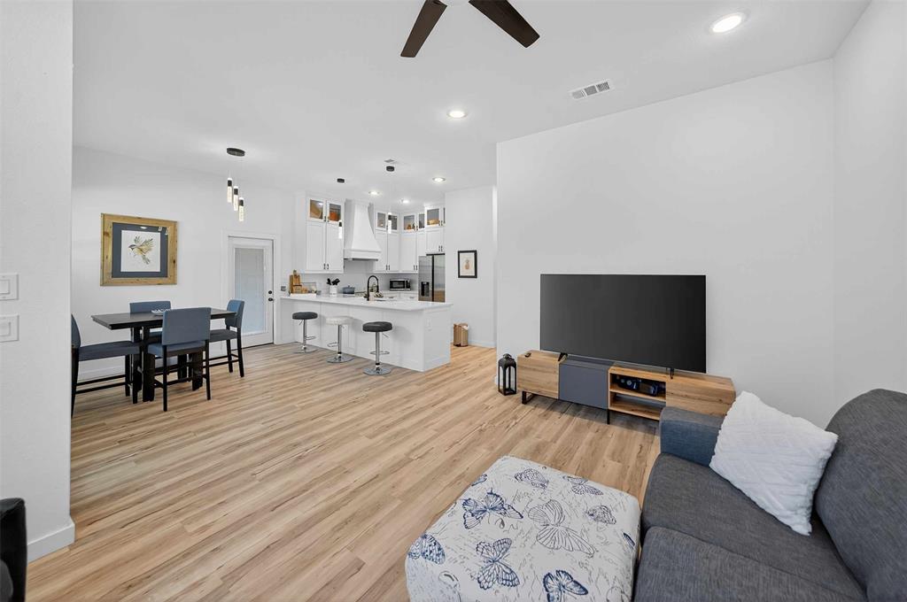 Del Mar Sub - Residential