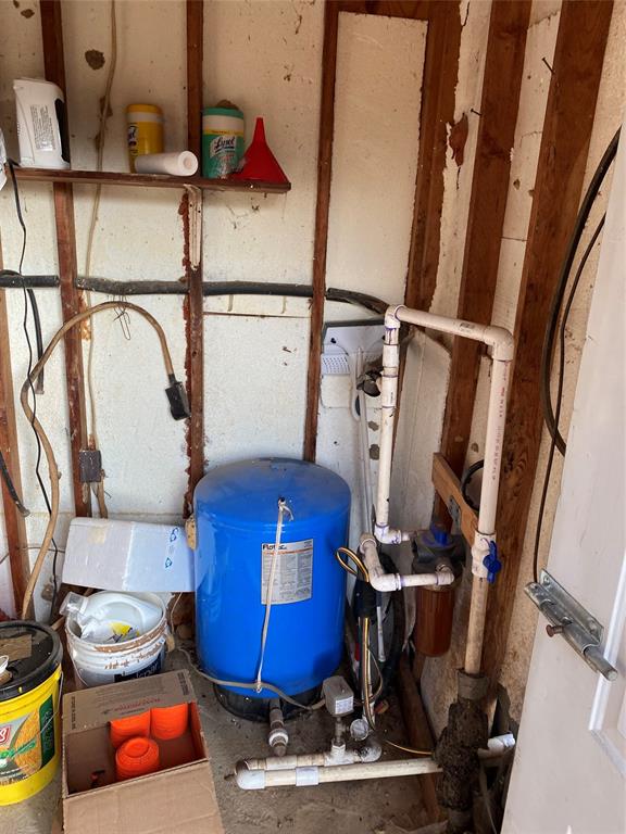 Polk J Sr - Residential