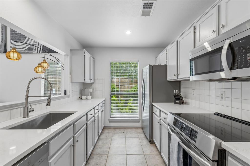 Shore Crest Estate - Residential