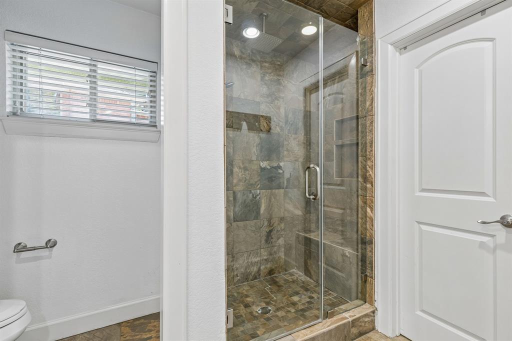 Shore Crest Estate - Residential