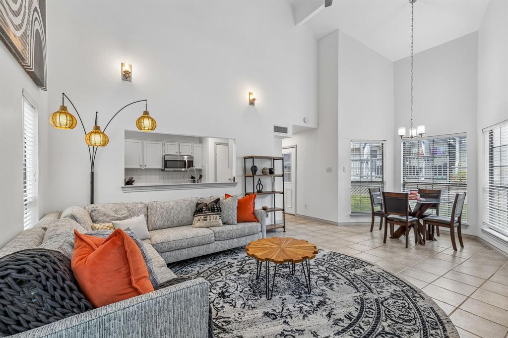 Shore Crest Estate - Residential