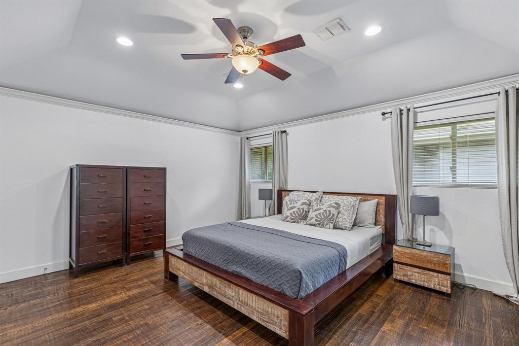Shore Crest Estate - Residential
