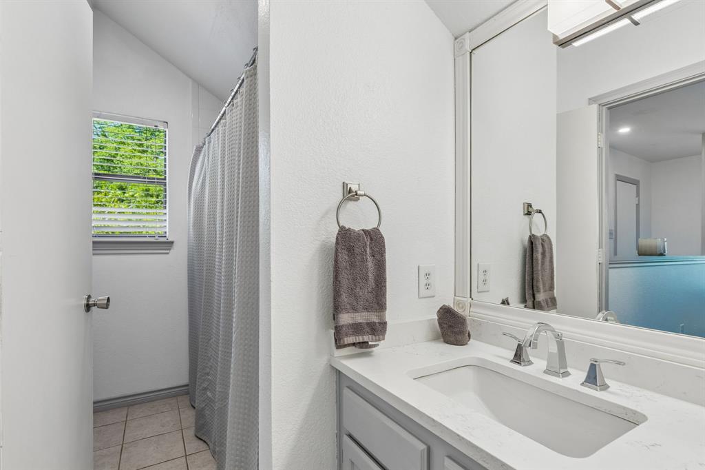 Shore Crest Estate - Residential