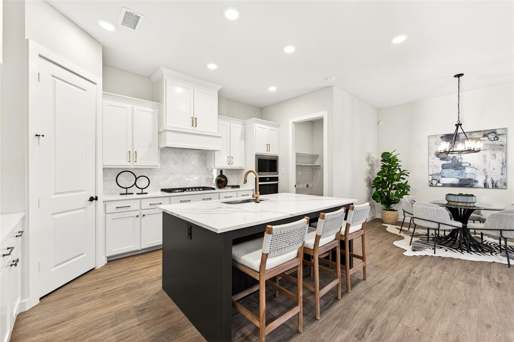 15584 Crape Myrtle Road