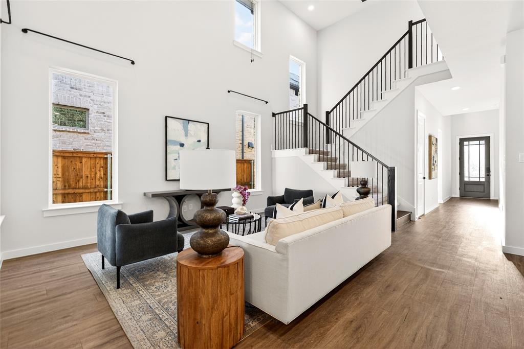 15584 Crape Myrtle Road