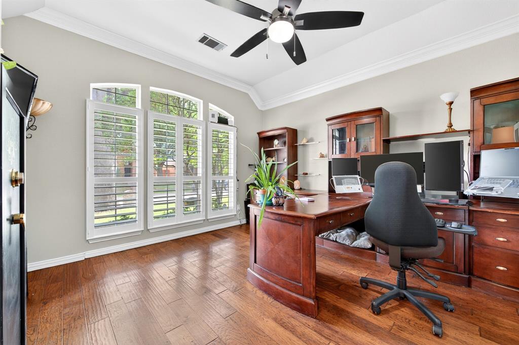2815 Summer Tree Lane