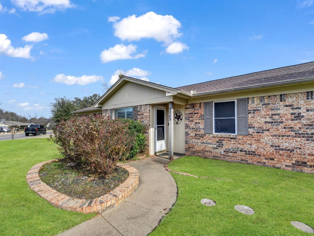 Bonnie Bell Estate - Residential