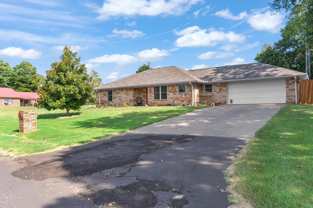 (1360) HOLBROOK ACRES - Residential