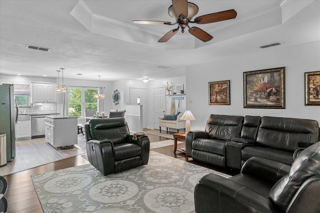 (1360) HOLBROOK ACRES - Residential