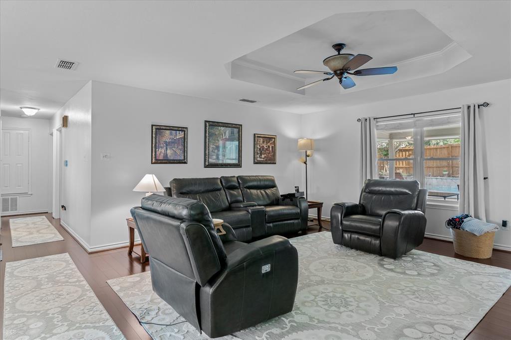 (1360) HOLBROOK ACRES - Residential