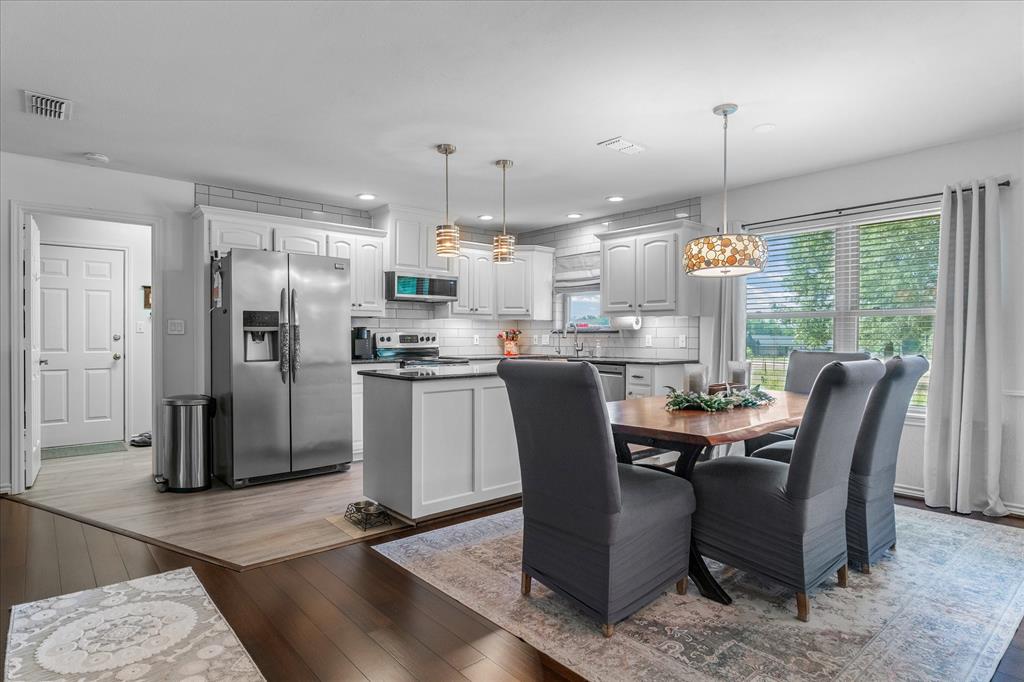 (1360) HOLBROOK ACRES - Residential