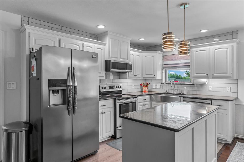 (1360) HOLBROOK ACRES - Residential