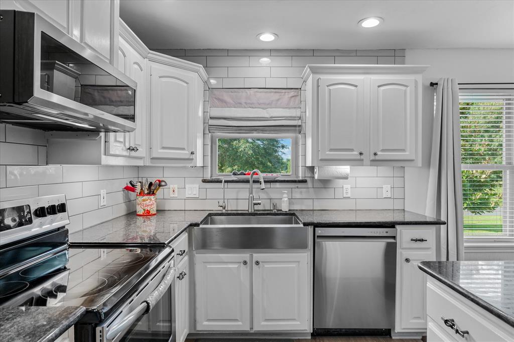 (1360) HOLBROOK ACRES - Residential