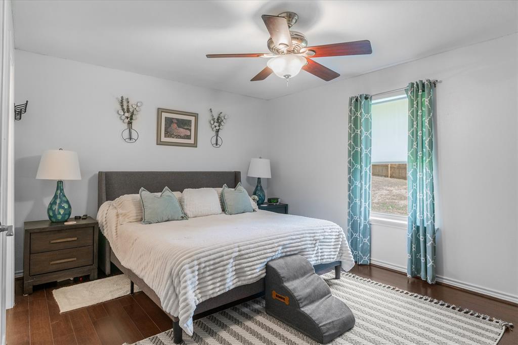 (1360) HOLBROOK ACRES - Residential