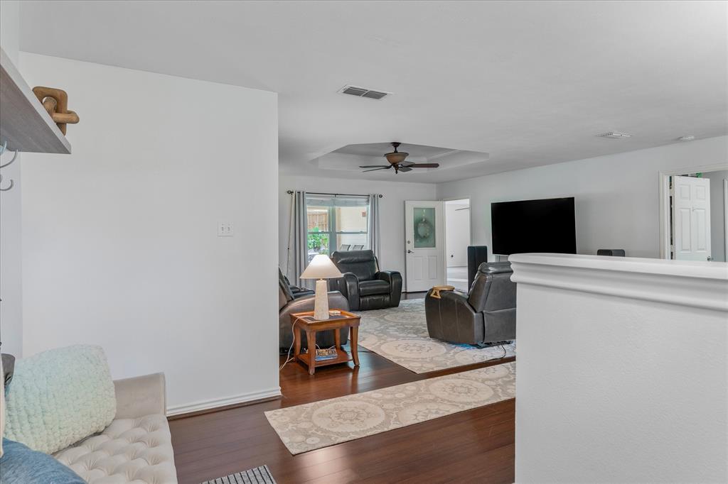 (1360) HOLBROOK ACRES - Residential