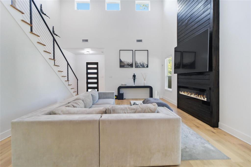 Ledbetter Gardens - Residential Lease