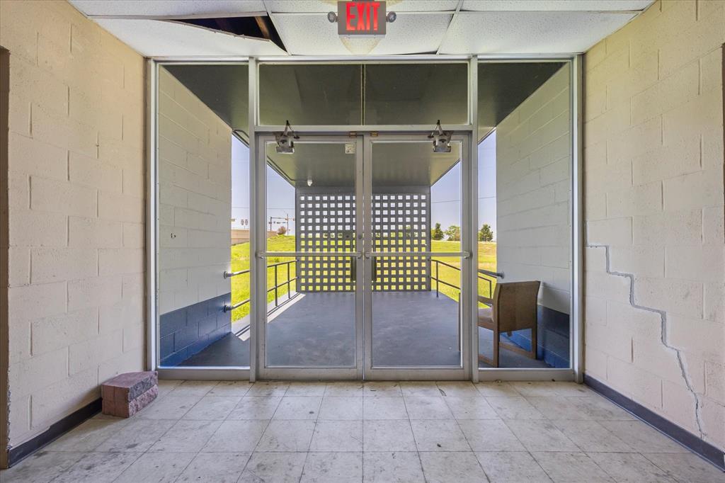 Levi L York - Commercial Sale