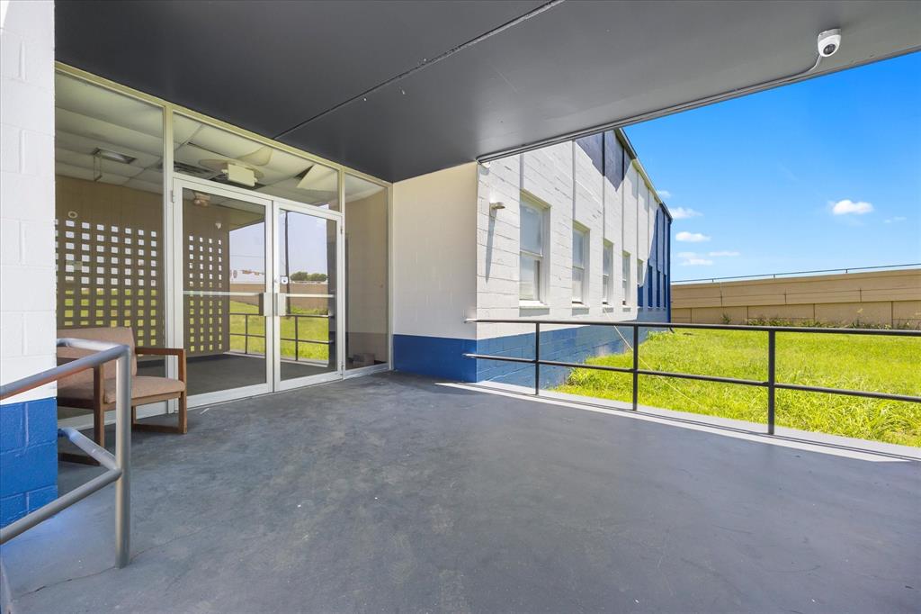 Levi L York - Commercial Sale